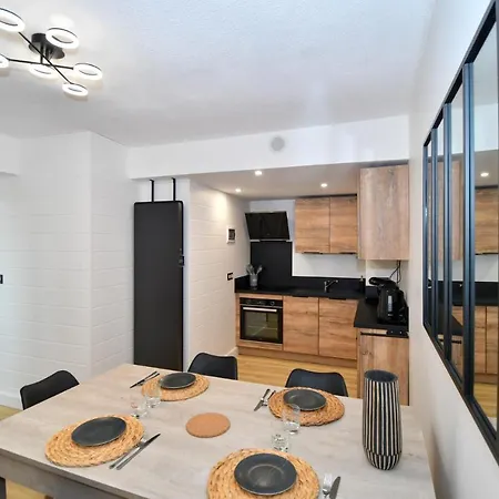T2 Cosy En Centre-ville Proche Du Avec Balcon אקס-לה-באינס